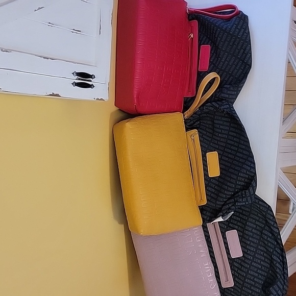 Steve Madden Monogram Clutch Purse Zip Large Wristlet Red Mauve Mustard - Picture 8 of 15